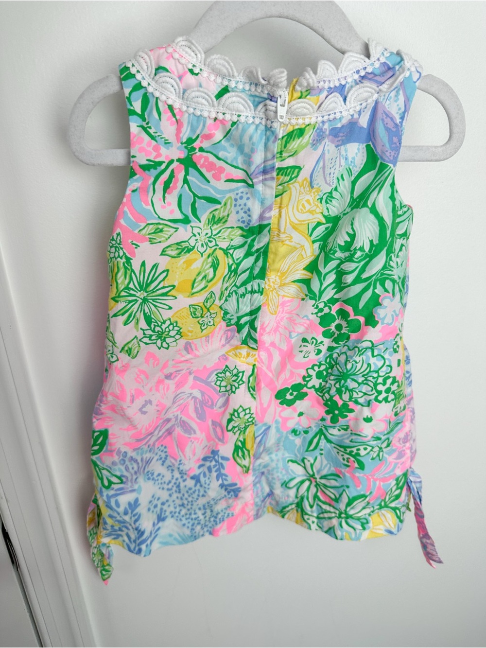 Lilly Pulitzer floral shift dress girls size 2T - Picture 4 of 4